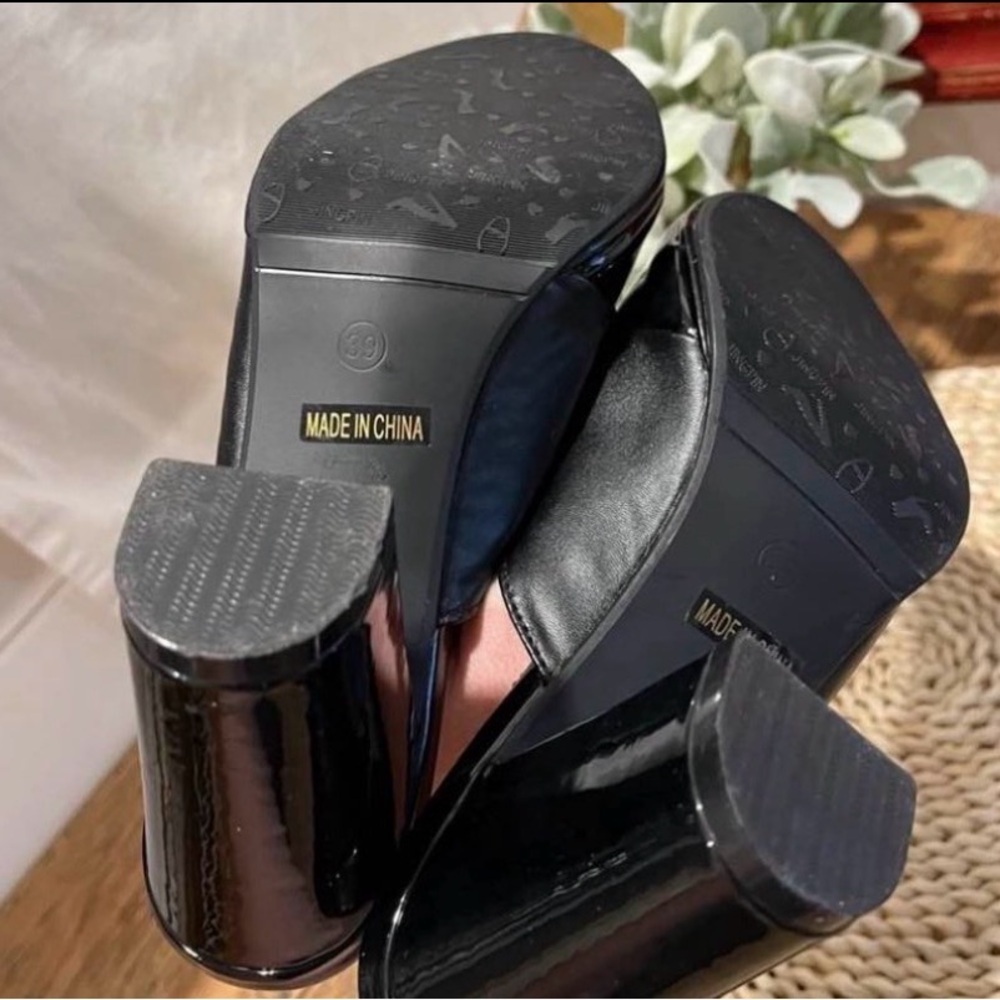 NOBLEZ Black Patent Open Toe Mules Block Heel Size 39 - Picture 3 of 4